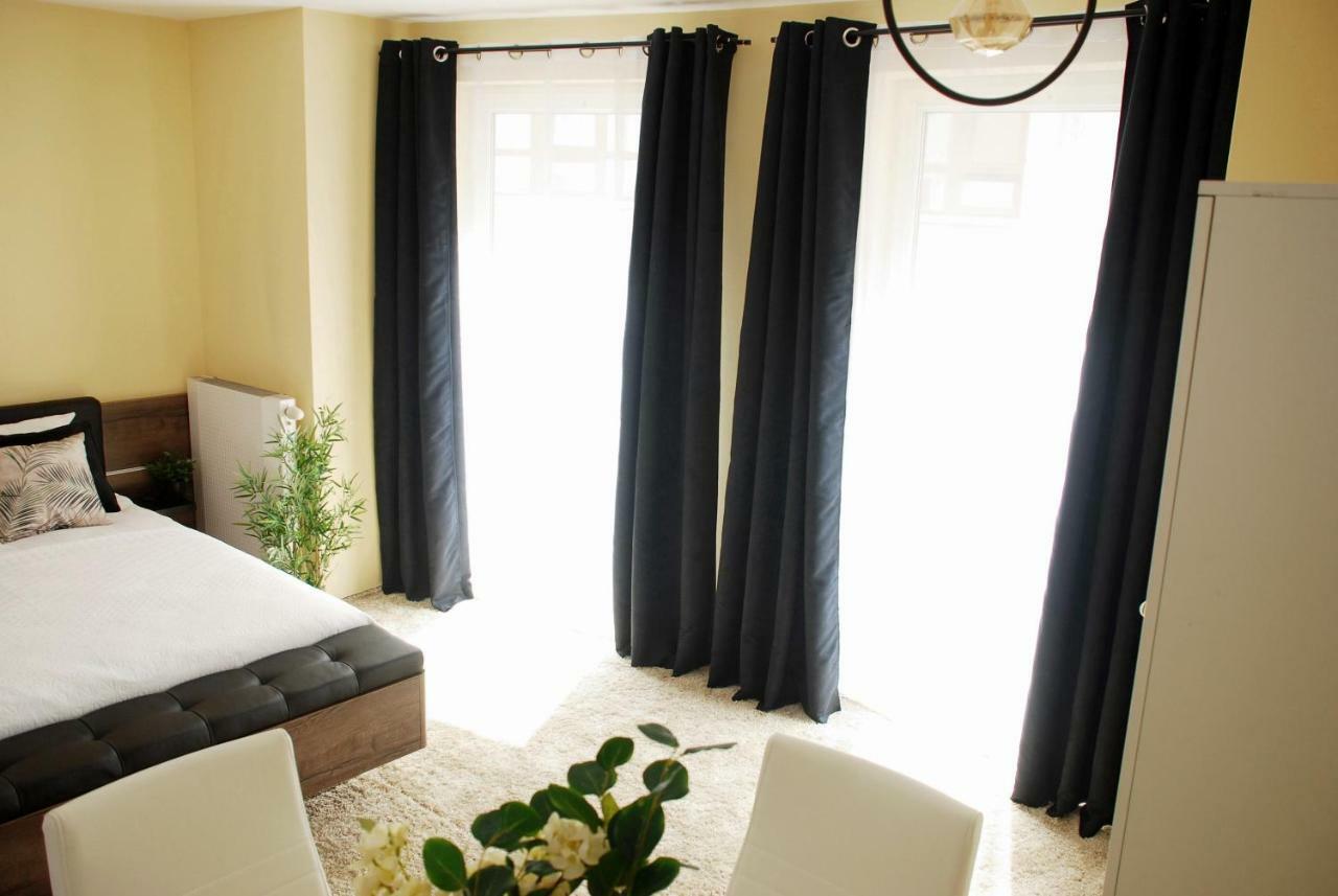 Central Point Apartman Zielona Góra Kültér fotó